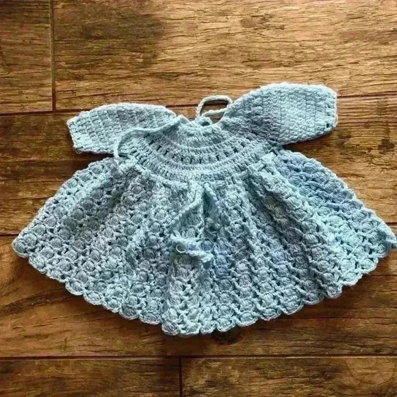 VTG handmade handcrafted crochet blue newborn infant sweater? top? - Picture 2 of 3